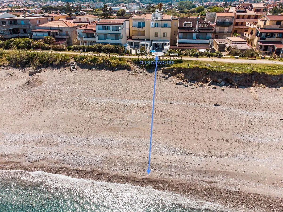 B&B Stella Marina Capo dʼOrlando 0*,